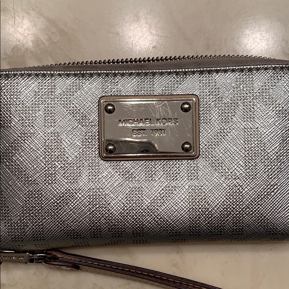 Michael Kors Silver Logo Wristlet - Picture 3 of 4